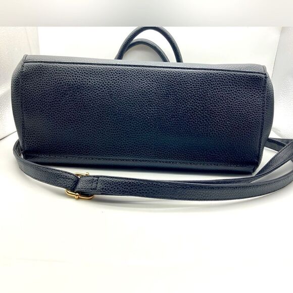 Crossi Bow Black Pebbled Crossbody/Hamdbag - Picture 9 of 10